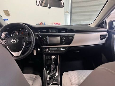 Used 2016 Toyota Corolla LE image 20