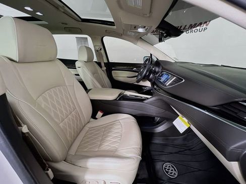 Used 2023 Buick Enclave Avenir w/ Avenir Technology Package AWD/4WD image 43