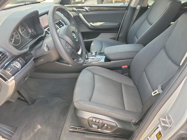 Used 2017 BMW X3 sDrive28i RWD image 5