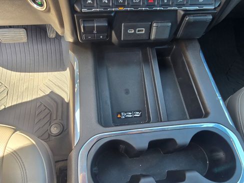 Used 2021 GMC Sierra 1500 SLT image 25