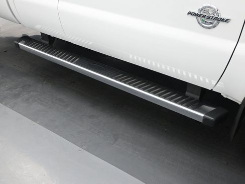 Used 2013 Ford F250 Lariat w/ Chrome Pkg image 23