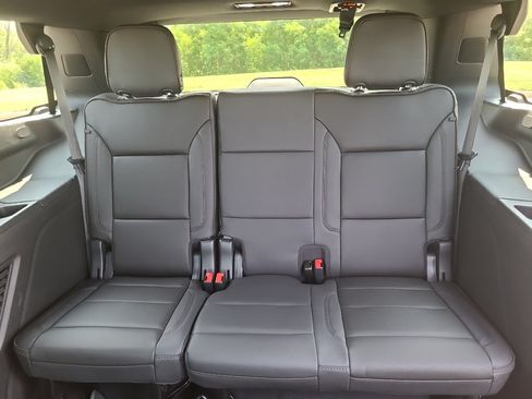 Used 2023 Chevrolet Tahoe High Country AWD/4WD image 42