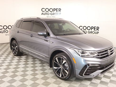 Used 2024 Volkswagen Tiguan SEL R-Line image 1