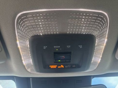 Used 2024 Toyota Prius XLE image 32