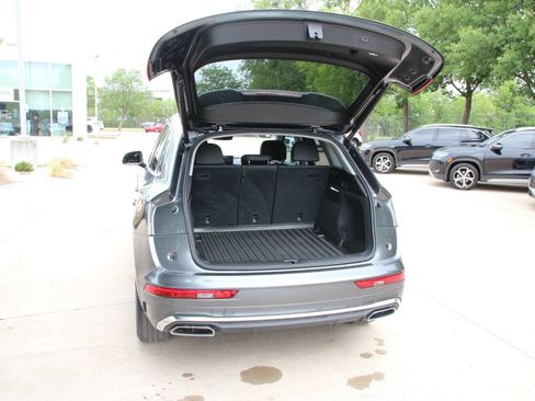 Used 2023 Audi Q5 2.0T Premium w/ Convenience Package AWD/4WD image 44