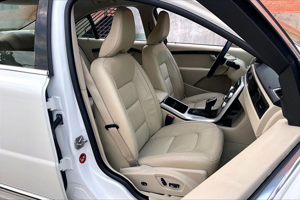 Used 2015 Volvo S80 T5 FWD image 10
