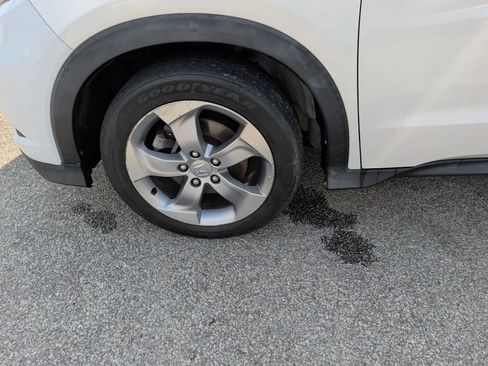 Used 2018 Honda HR-V LX image 10