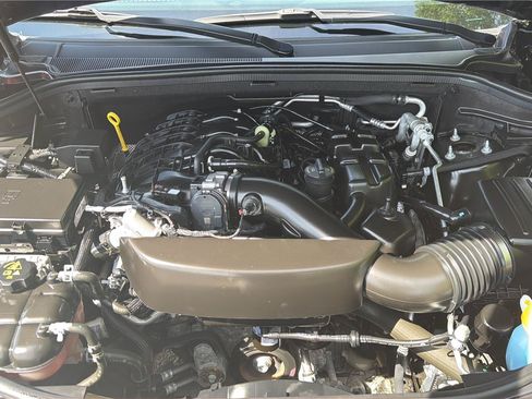 Used 2023 Dodge Durango GT AWD/4WD image 24