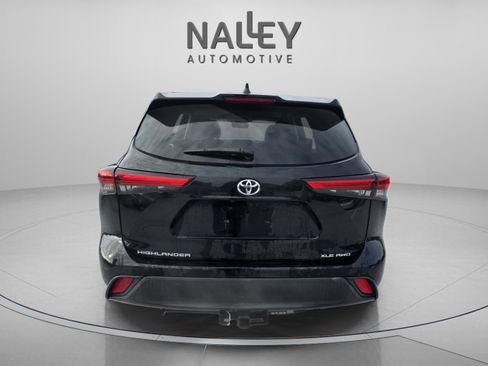 Used 2020 Toyota Highlander XLE image 4