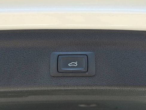 Certified 2022 Audi Q3 2.0T Premium Plus w/ Premium Plus Package AWD/4WD image 16