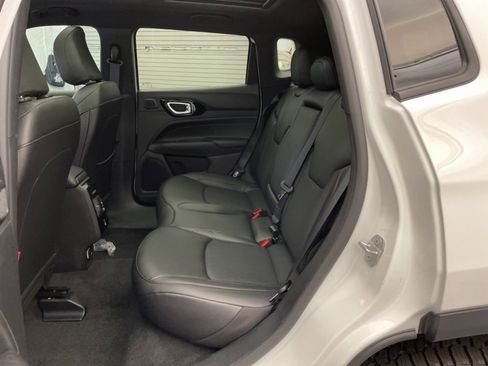 New 2026 Jeep Compass Trailhawk w/ Sun, Sound & Navigation Group image 19