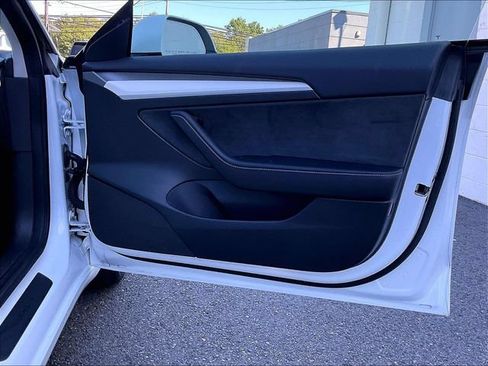 Used 2023 Tesla Model 3 Standard Range RWD image 30