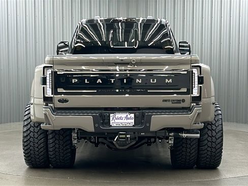 Used 2026 Ford F450 Platinum w/ Platinum Plus Package image 4