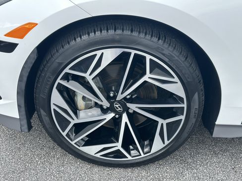 Used 2024 Hyundai Ioniq 6 SEL RWD image 14