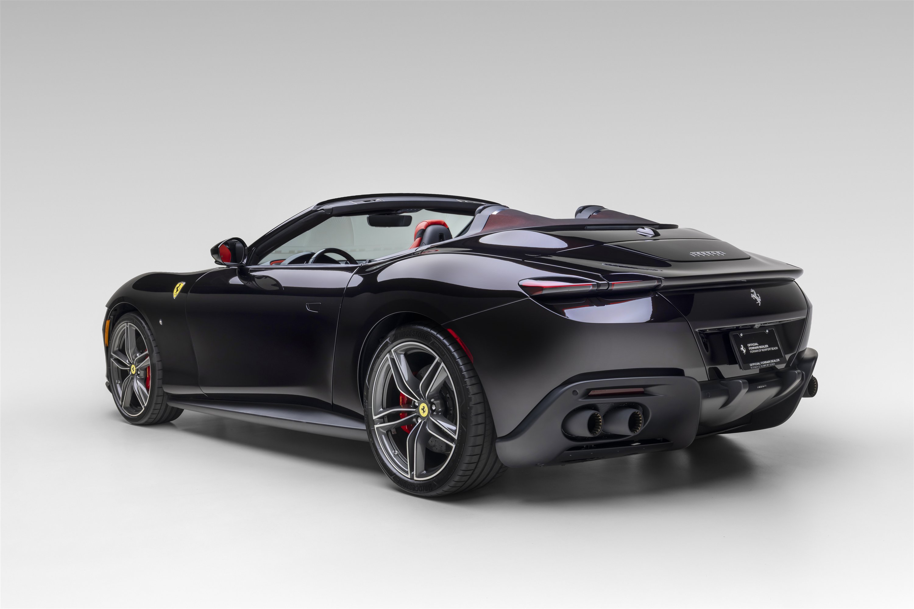 Certified 2026 Ferrari Roma Spider RWD image 10