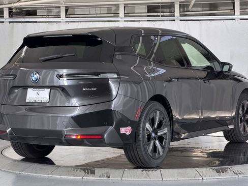 Certified 2024 BMW iX xDrive50 w/ Sport Package AWD/4WD image 9