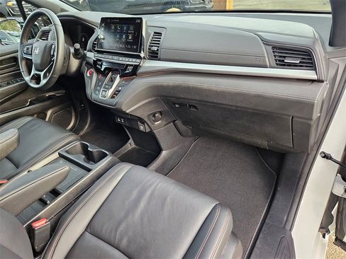 Used 2025 Honda Odyssey Sport-L image 21