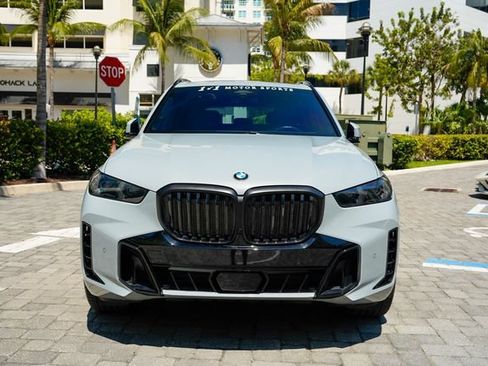 Used 2024 BMW X5 sDrive40i w/ M Sport Package RWD image 4