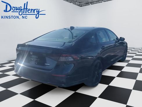 Used 2023 Honda Accord Sport image 5