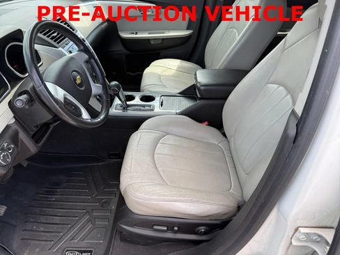 Used 2011 Chevrolet Traverse LTZ AWD/4WD image 10