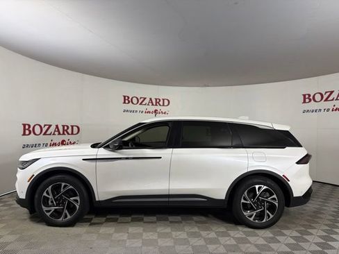 Used 2024 Lincoln Nautilus Premier w/ Equipment Group 102A AWD/4WD image 5