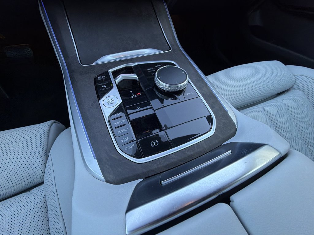 Used 2024 BMW X5 xDrive40i AWD/4WD image 25
