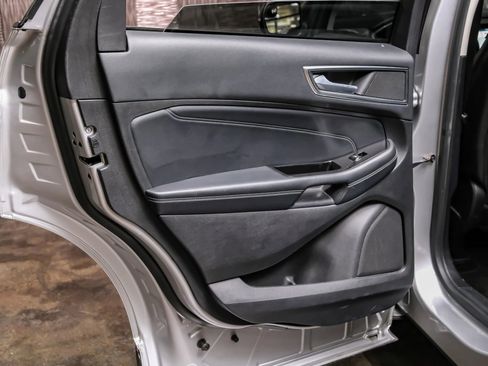 Used 2018 Ford Edge Titanium w/ Technology Package image 51