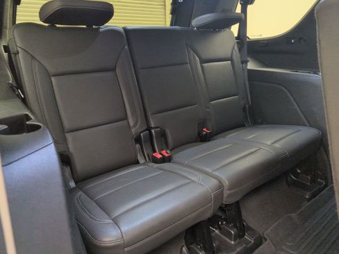 Used 2023 Chevrolet Tahoe LT w/ Luxury Package image 17