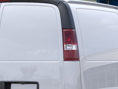 New 2026 Chevrolet Express 2500 w/ Driver Convenience Package RWD image 17