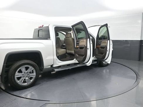 Used 2018 GMC Sierra 1500 SLT AWD/4WD image 45