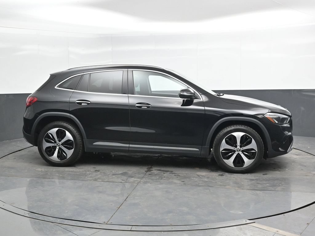 Used 2025 Mercedes-Benz GLA 250 4MATIC image 3