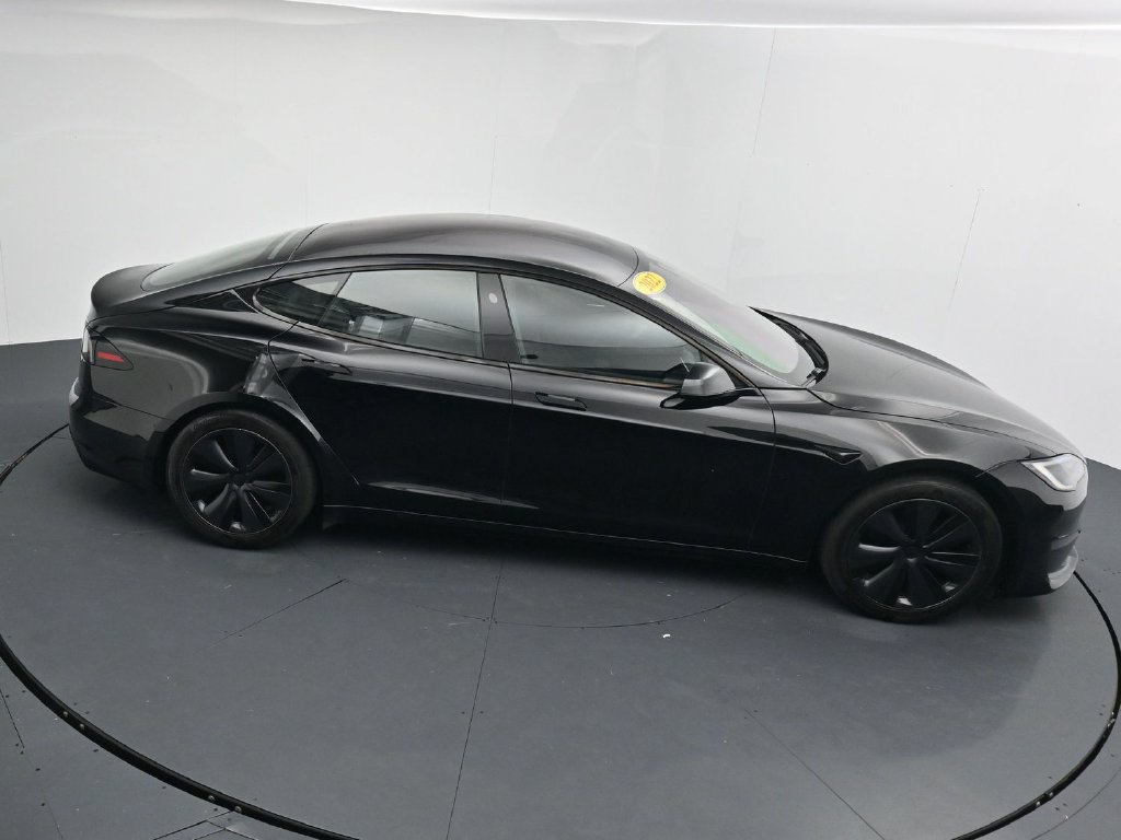 Used 2022 Tesla Model S AWD/4WD image 32