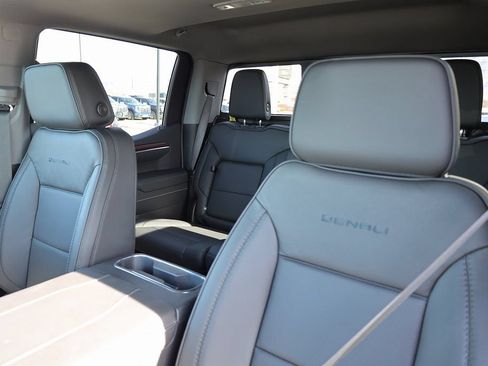 Used 2026 GMC Sierra 1500 Denali w/ Technology Package AWD/4WD image 16