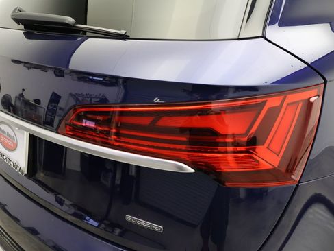 Used 2021 Audi Q5 2.0T Premium image 9