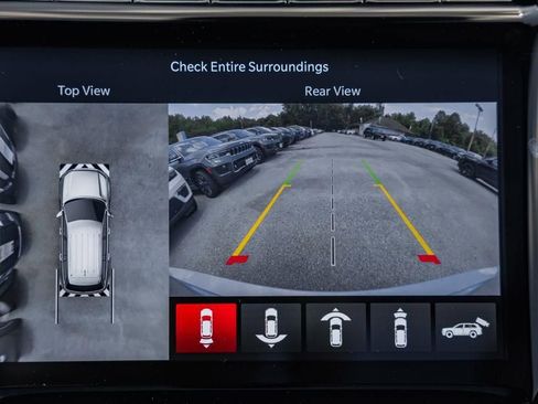 New 2025 Jeep Grand Cherokee Limited w/ Luxury Tech Group II image 46