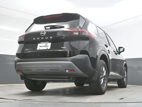 Used 2023 Nissan Rogue S AWD/4WD image 41