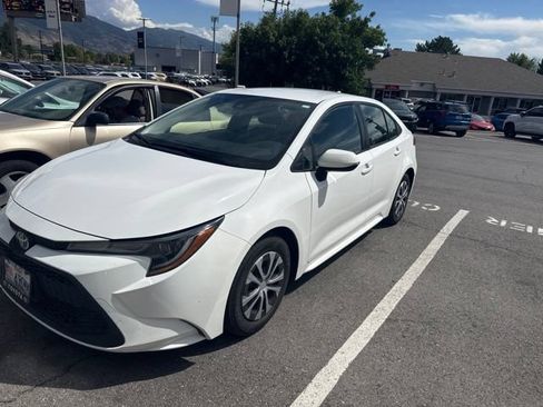 Used 2022 Toyota Corolla LE FWD image 34