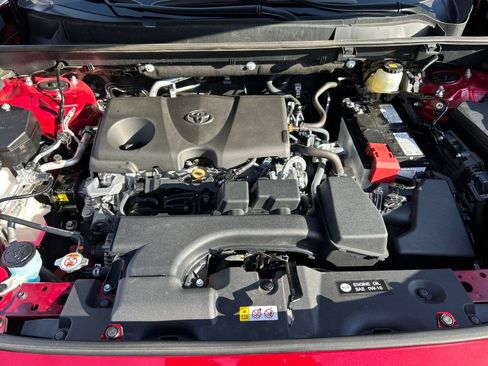 Used 2025 Toyota RAV4 XLE image 25