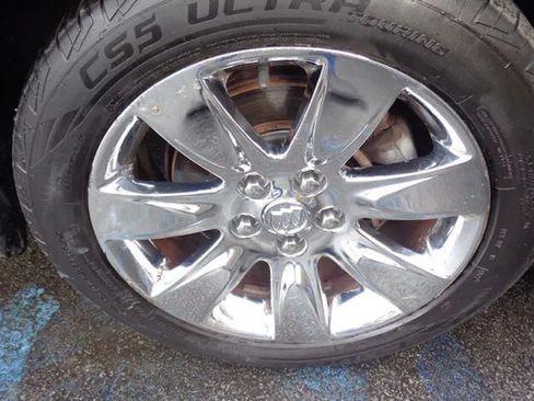 Used 2010 Buick LaCrosse CXL w/ Luxury Package AWD/4WD image 7