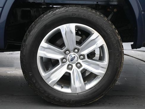 Used 2016 Ford F150 Platinum w/ Equipment Group 701A Luxury AWD/4WD image 22