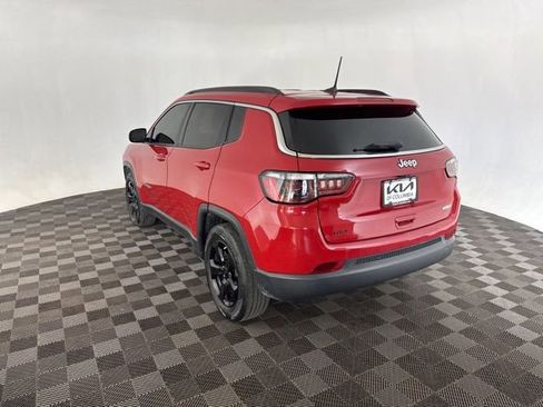 Used 2021 Jeep Compass Latitude w/ Convenience Group FWD image 9