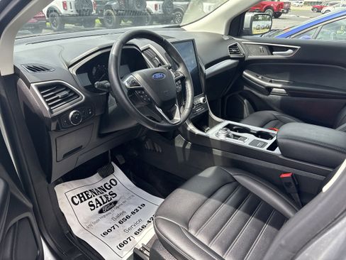 Certified 2022 Ford Edge SEL w/ Convenience Package AWD/4WD image 8
