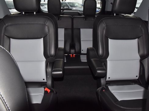 Certified 2023 Ford Explorer XLT w/ Equipment Group 202A image 21