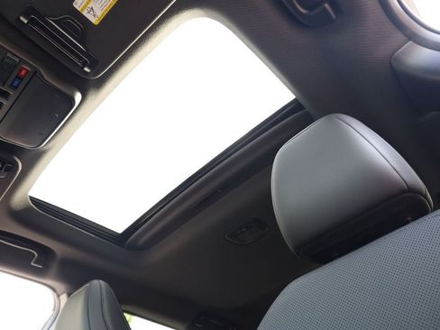 New 2026 Subaru Outback Limited AWD/4WD image 9
