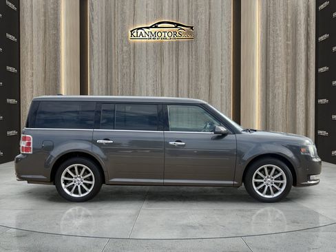Used 2019 Ford Flex Limited w/ Equipment Group 301A AWD/4WD image 8