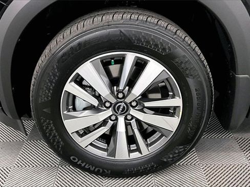 New 2025 Nissan Pathfinder SL w/ Lighting Package (N92) image 11