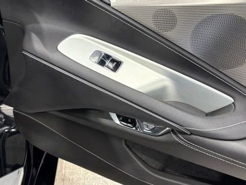 Used 2023 Chevrolet Corvette Stingray Preferred Cpe w/ Z51 Performance Package image 24