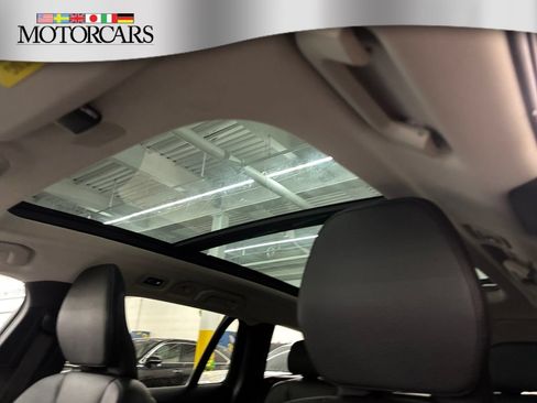 Used 2022 Volvo V60 T5 Cross Country w/ Climate Package AWD/4WD image 29