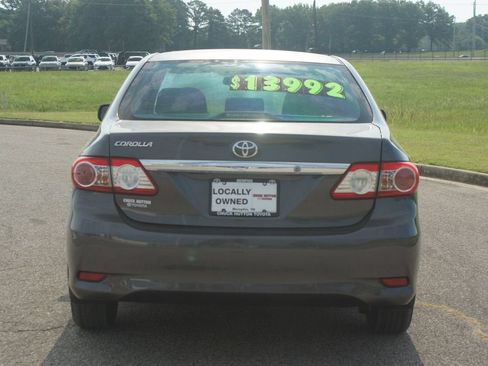 Used 2013 Toyota Corolla L FWD image 3