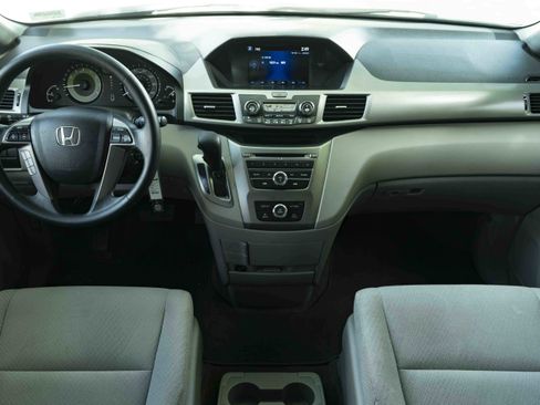 Used 2016 Honda Odyssey LX image 25